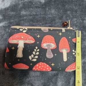 Mushroom Print Zipper Pouch